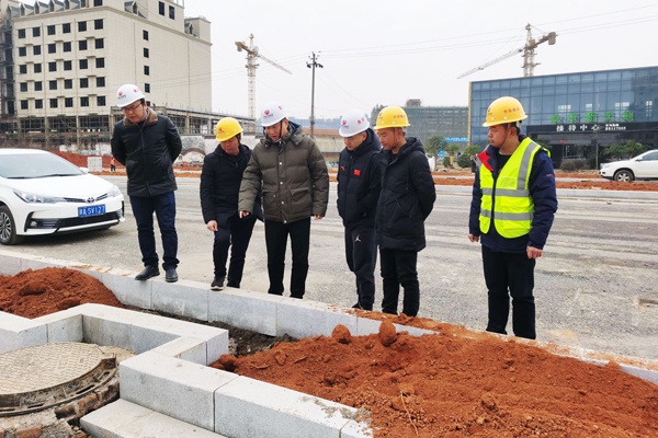 1609652200805209.jpg 南昌市政建設黨委書記徐旭洛陽東路綜合改造工程600400P1.jpg