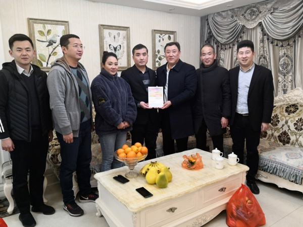 南昌市政建設(shè)集團(tuán)開展廉政家訪活動6003.jpg
