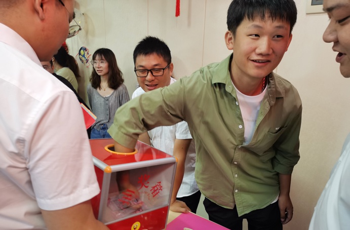 共青團(tuán)南昌市政建設(shè)集團(tuán)有限公司委員會(huì)舉辦了“承傳統(tǒng)文化，享團(tuán)圓美滿”中秋主題活動(dòng)6914.jpg