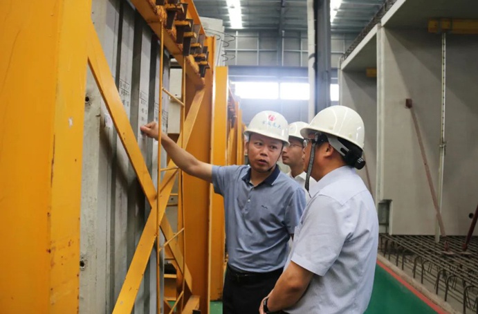 南昌縣人大常委會(huì)副主任王光華到市政遠(yuǎn)大公司開展優(yōu)化營商環(huán)境暨“護(hù)航行動(dòng)”走訪