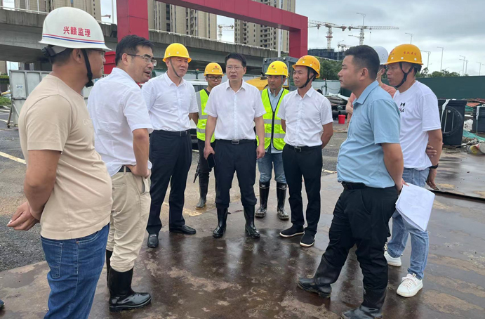市政公用集團(tuán)黨委委員、督查督辦室部長(zhǎng)劉順保到杭州路項(xiàng)目調(diào)研