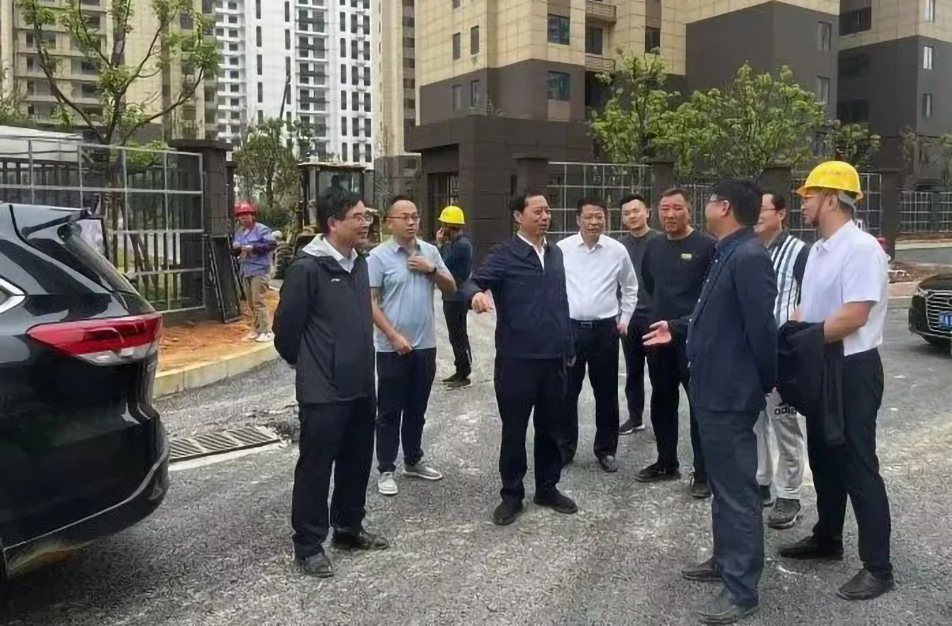 萬義輝到秦坊安置房、杭州路項目調(diào)研